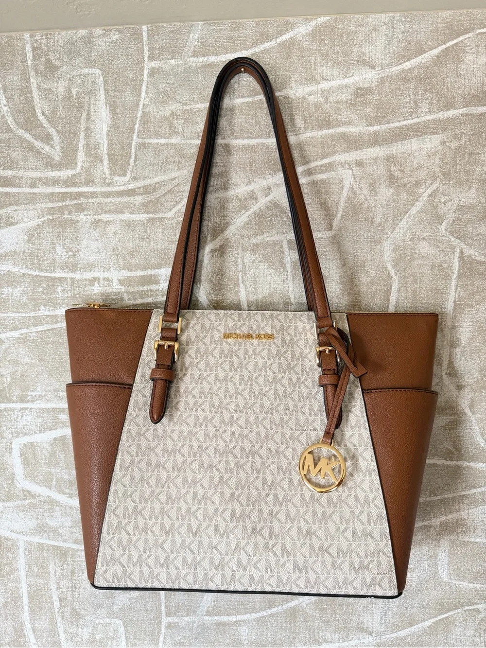 NEW WITH TAG Michael Kors Brown & Beige Signature Tote with Gold Charm